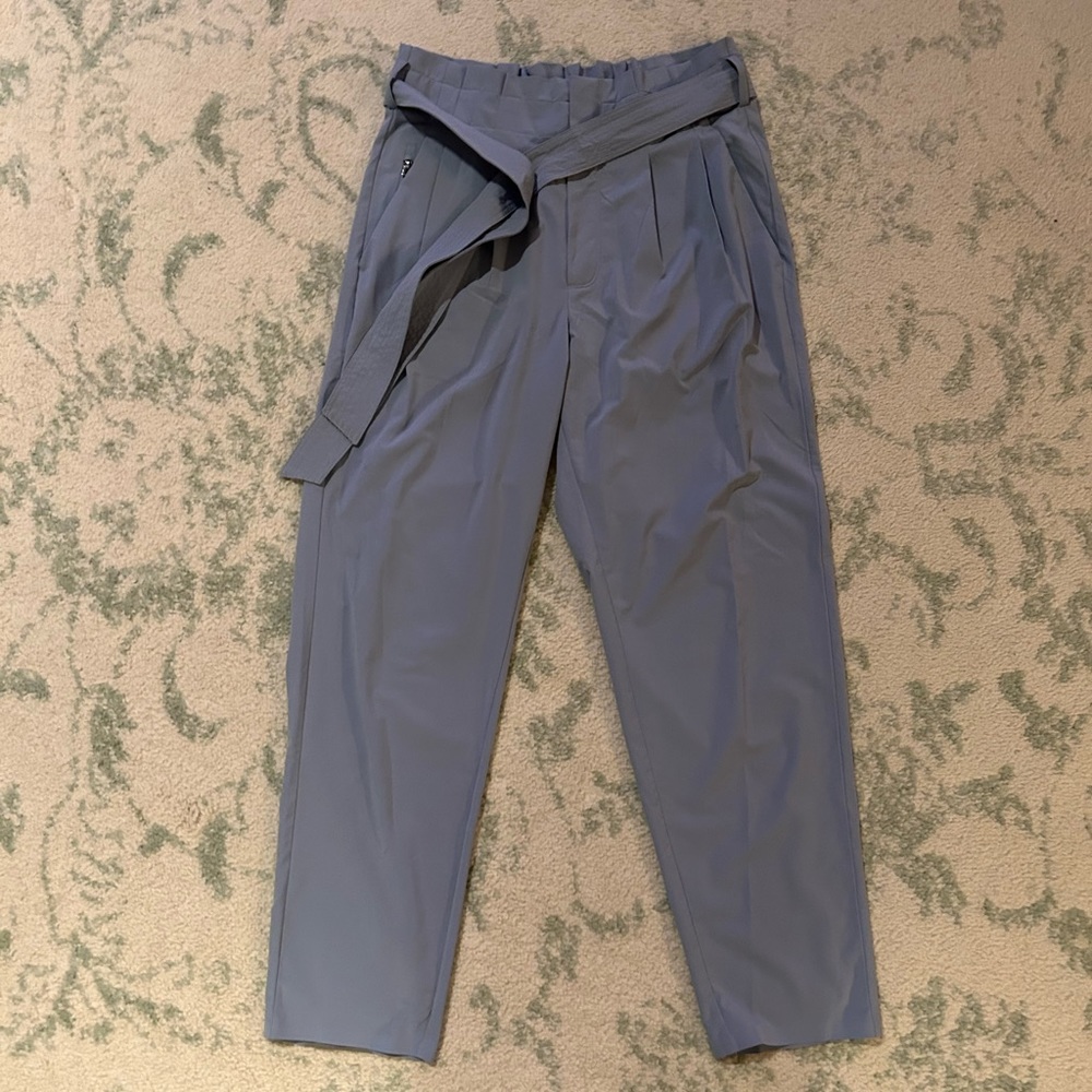 Athleta Sky blue high waisted Skyline pant with tie and straight leg size 4